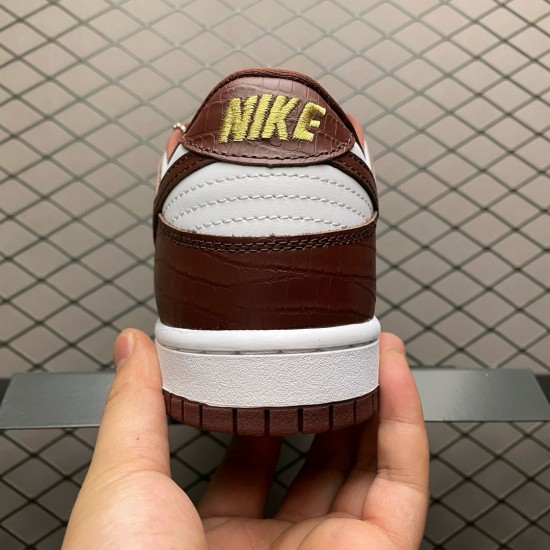 (Free Shipping)Nike SB Dunk Low Supreme Stars Barkroot Brown (2021) DH3228-103