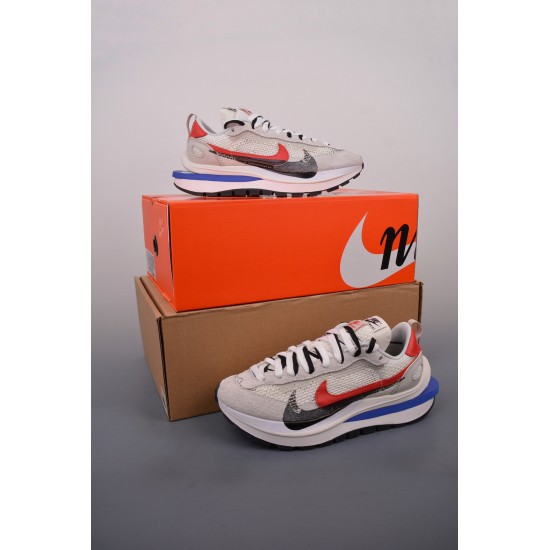 (Free Shipping)Nike Vaporwaffle sacai Sport Fuchsia Game Royal CV1363-100