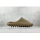 (Free Shipping)Yeezy Slide Core FV8425